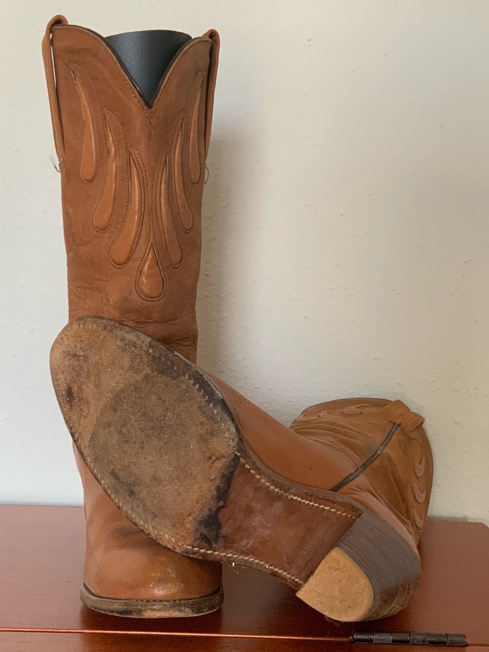 Vintage Frye Women's Tan Leather Cowgirl Boots 8B - Picture 4 of 5
